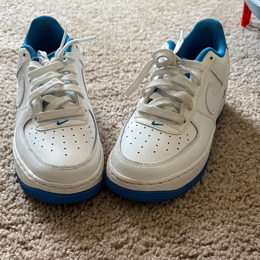 Nike White and Blue Classic Sneakers